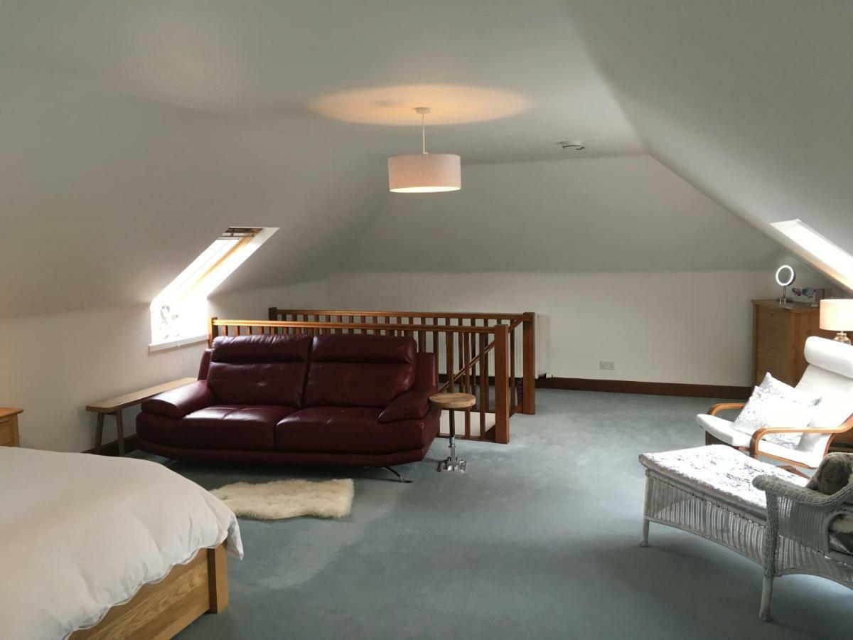 The Suite At Scarbuie Ballater Exterior photo